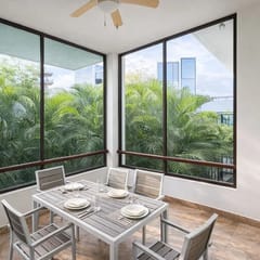 2 pools & beach club 10 minutes away - Chaká Condo