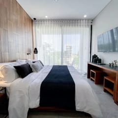 Best Studio >5th Ave +Pool+WIFI+Gym+Steps to Beach