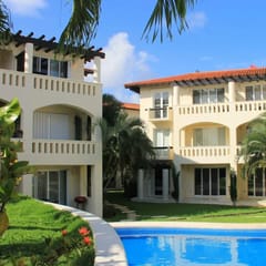 Ground floor Condo, Steps from Coco Beach & 5th Av