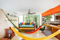 Fun & relax: private pool - 10 mins to hotel zone - Image 2