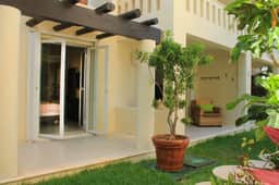 Ground floor Condo, Steps from Coco Beach & 5th Av - Image 2