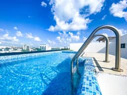 Premium Downtown PH +Private Pool +Gym+PKG+Rooftop - Image 3