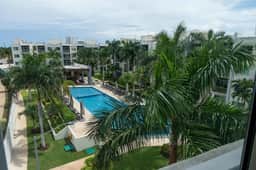 Spacious Apt with 2BR and Pool in Cancún - Image 4
