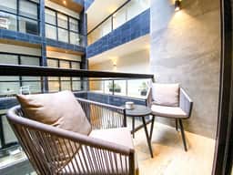 Stylish Stay+King Bed+Balcony+2 Pools+Wifi+Parking - Image 2