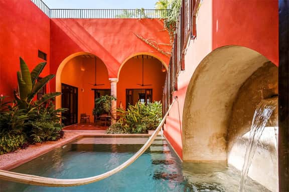 Colonial 4BR Gem Downtown +Private Pool+Garden+BBQ - Image 3