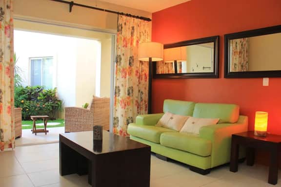 Ground floor Condo, Steps from Coco Beach & 5th Av - Image 5