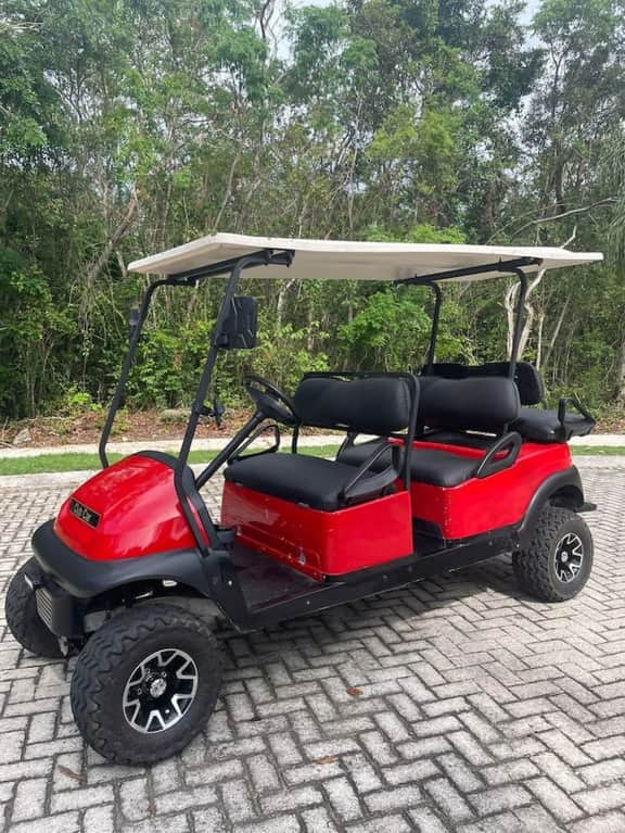 Private plunge pool, golf cart & beach club - Image 5