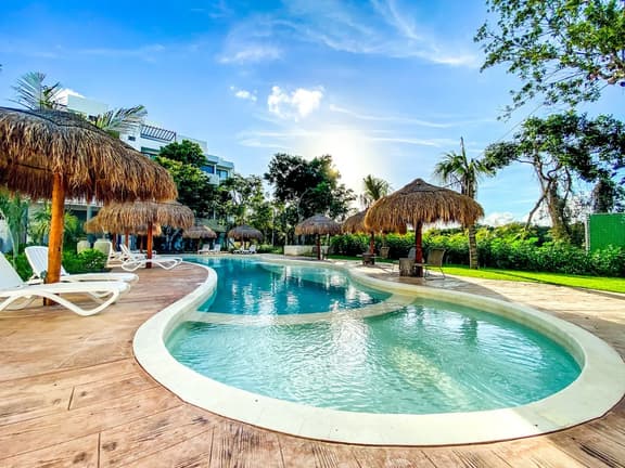 Excellent 2BR Family Home _Private Pool_Garden_BBQ - Image 1